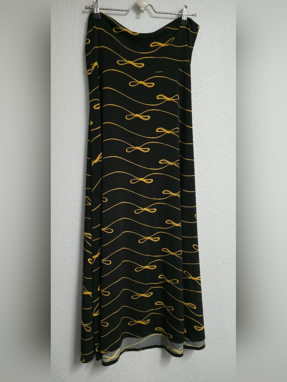 Lularoe Black and Yellow Patterned Maxi Skirt Worth Bows